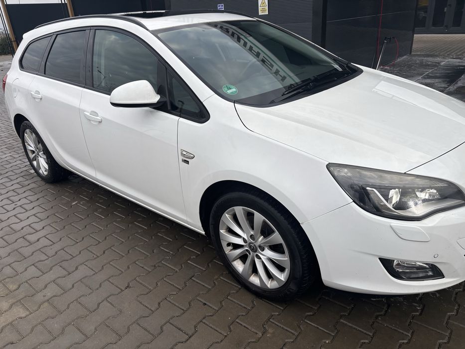 Vand opel astra j 2012