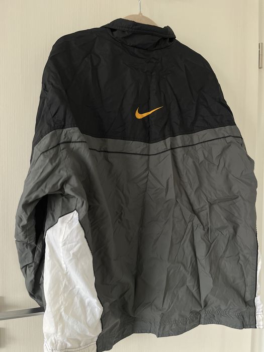 Jachetă / Windbreaker Nike Vintage - Mărimea XL - Model Retro
