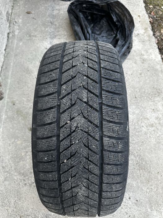 245/40R19 зимний липучка.