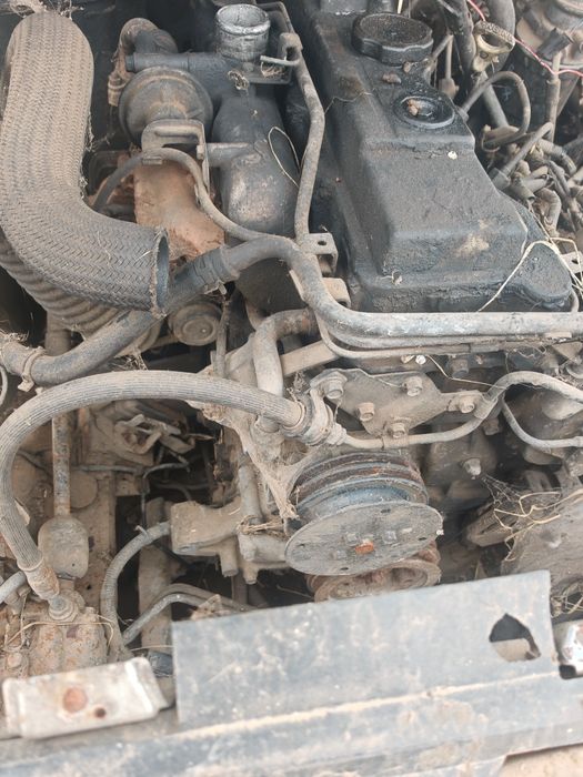 Motor mitsubishi pajero 2.8