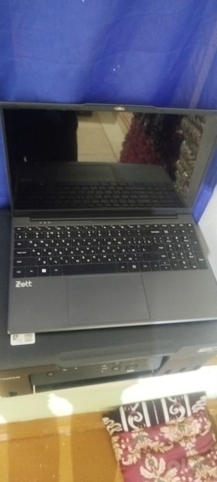 Notbuk Zett bok sotiladi 4500