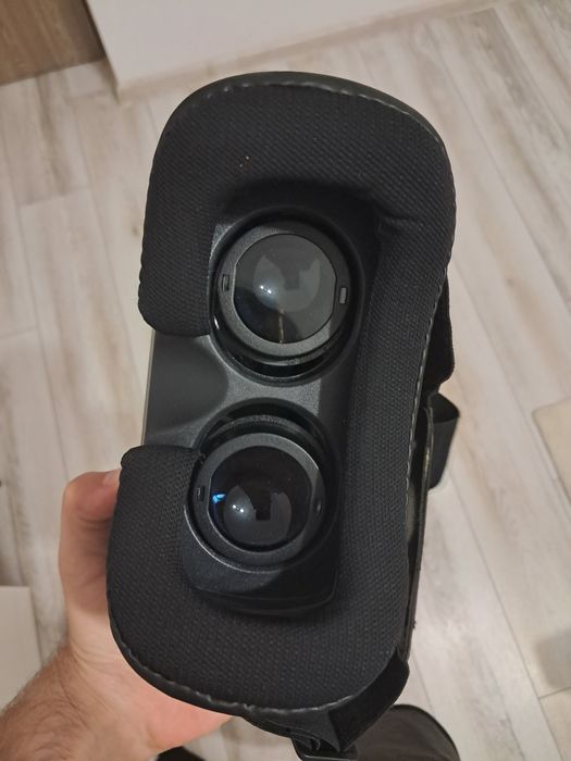 Ochelari vr si 4 boxe portabile