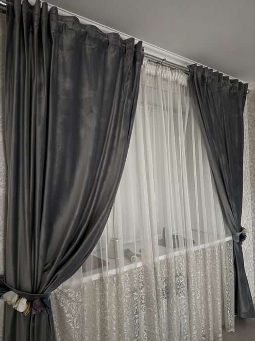 Продам классные Шторы с карнизом