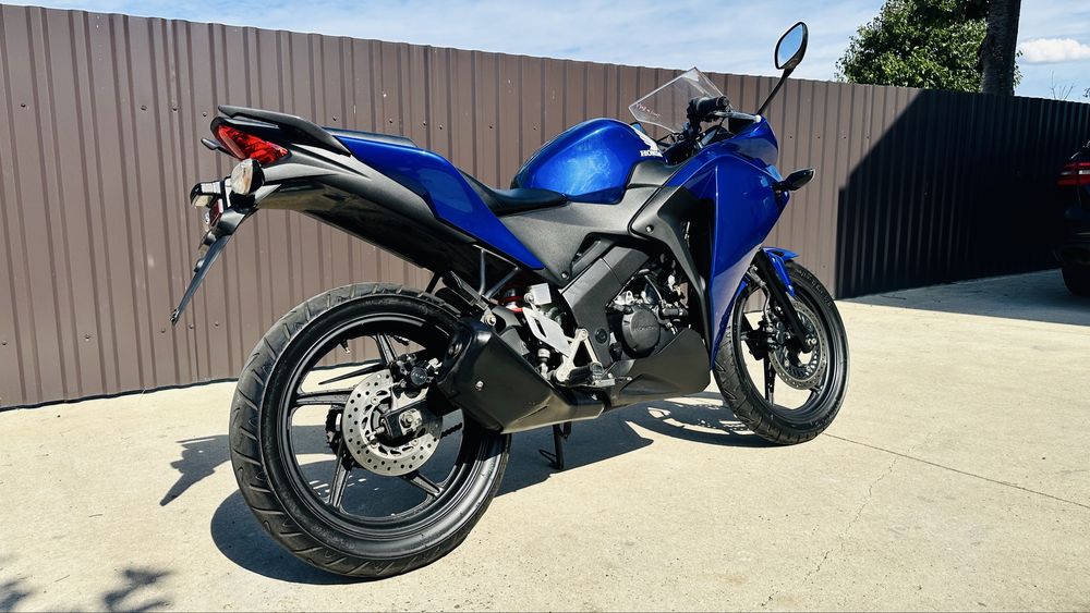 Honda CBR 125cc 2014 A1 Nu(Yamaha/Suzuki/KTM)