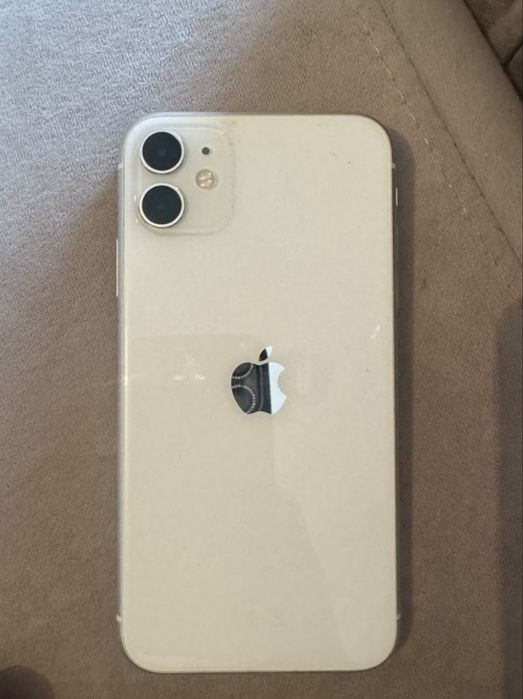 Продам Iphone 11