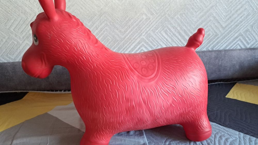 Продам прыгуна детский