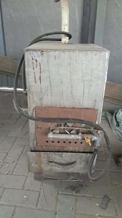 Газовая печь на продажу.