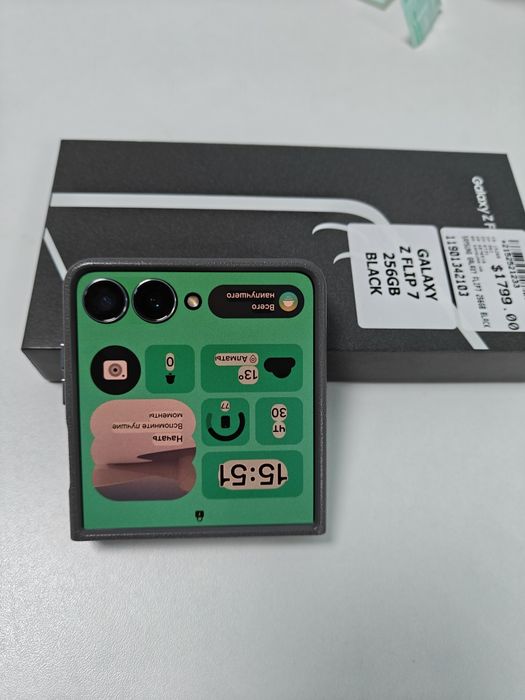 Samsung Galaxy Z Flip 7, 256 GB.