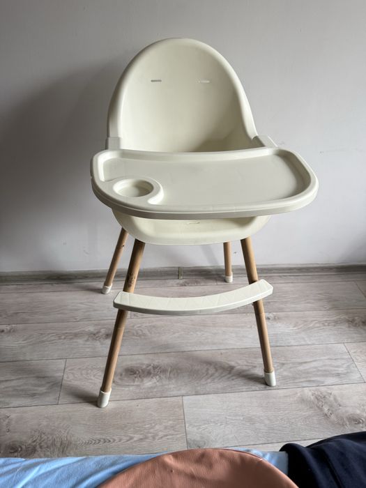 стульчики для кормления hugs