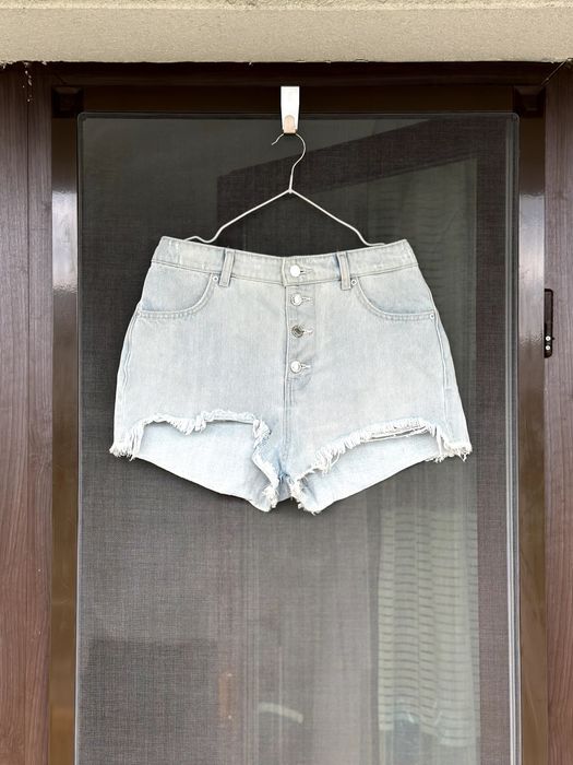 Дамски къси панталони GUESS - размер 28, Отлично състояние