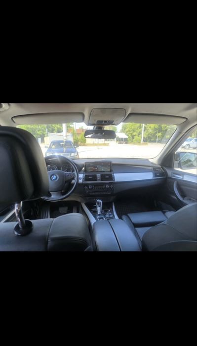 Bmw x5 e70 40d 7 места carplay
