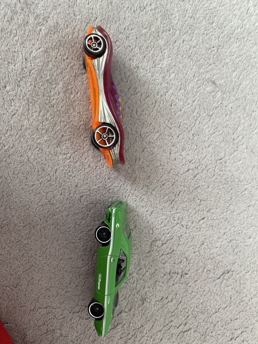 СРОЧНО продаю хотвилс