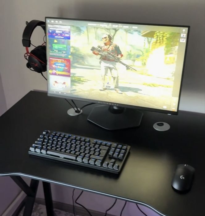 Setup PC Gaming cu Ryzen 7 7800X3D + RTX 3070 Vision White + Alienware 360Hz