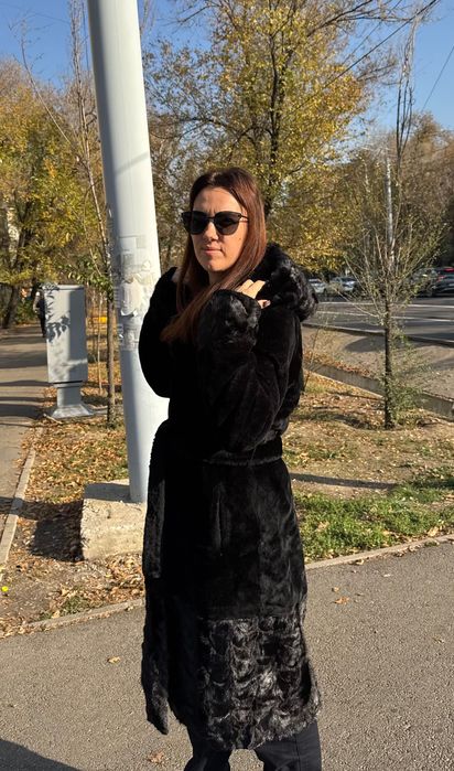 Продам шубу 50 размер