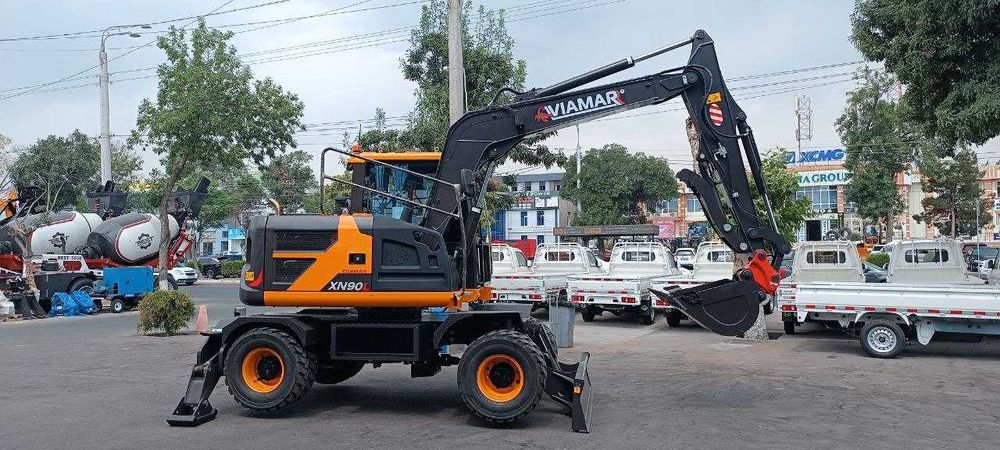 Колёсный экскаватор VIAMAR XN90L автомат