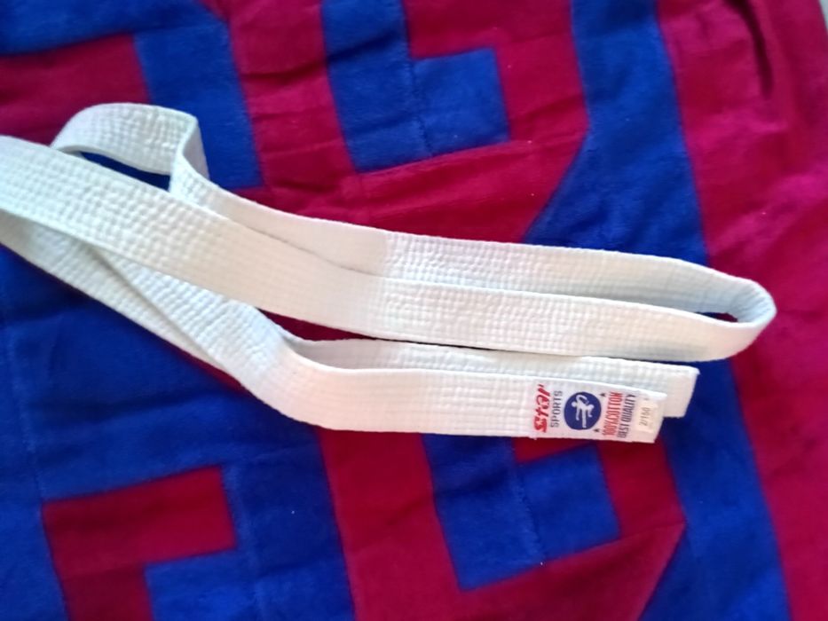 Продам кимоно для каратэ