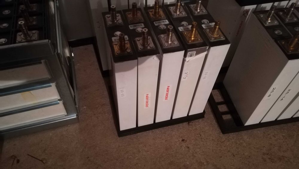 Литиево полимерни клетки на Narada с капацитет 80Ah