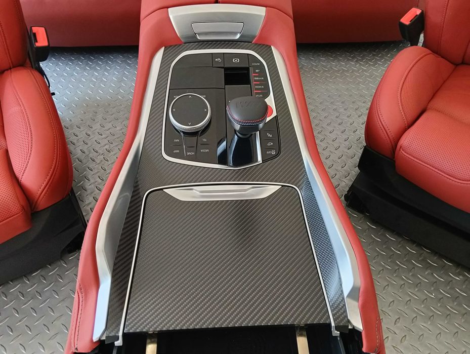 Нов салон седалки BMW XM X8 G09 Individual Leder Sakhir Orange Carbon