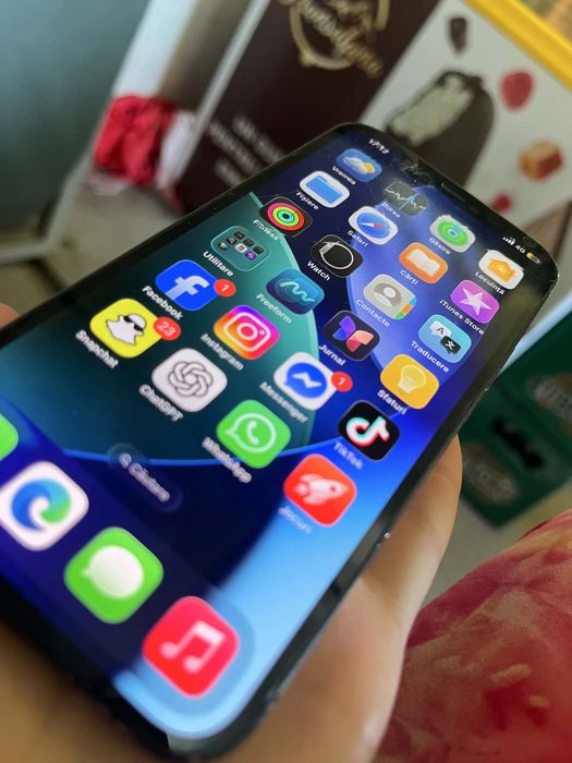 Iphone 12 de vanzare!
