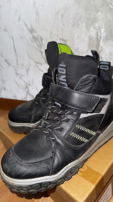 Демисезонные ботинки. Обувь для мальчиков.