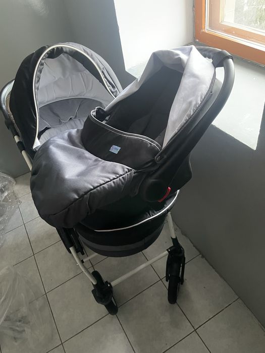 Продам детскую коляску