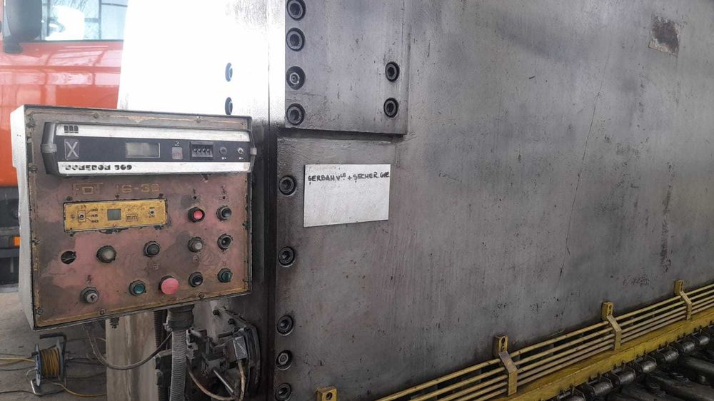 Foarfeca/ghilotina FDT 16-30 debitat tabla pana la 30 mm (NOUA)