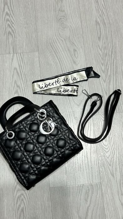 Dior сумка продаётся