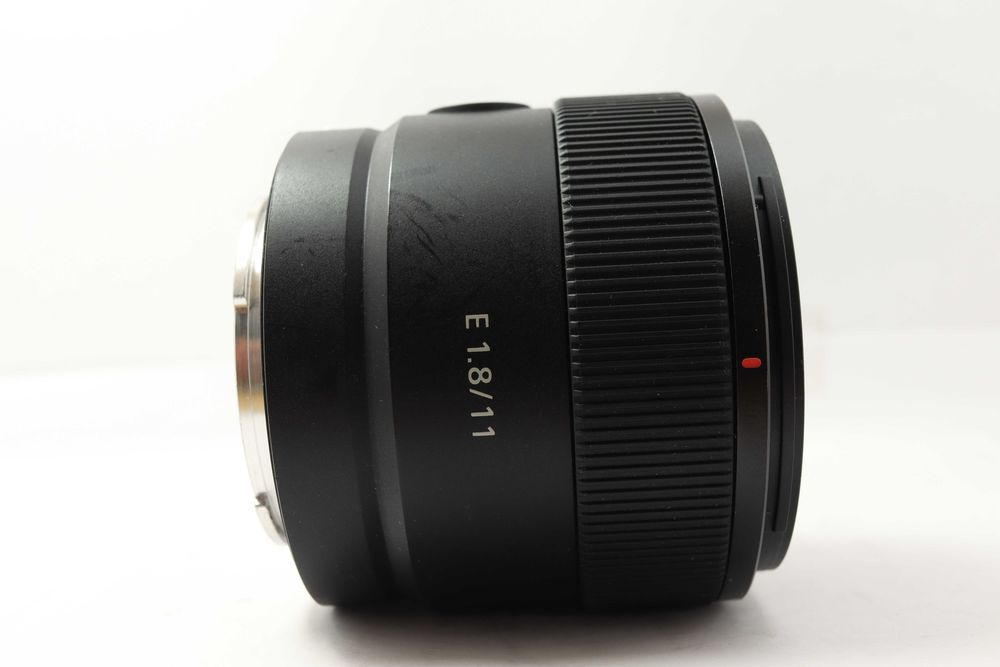 Sony E 11mm F1.8 – SEL11F18 – obiectiv ultra-wide APS-C
