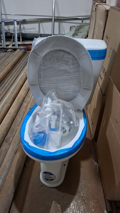 Унитаз в сборе (новый)