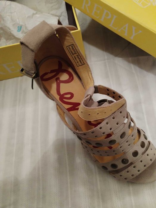 Дамски дънки маркови