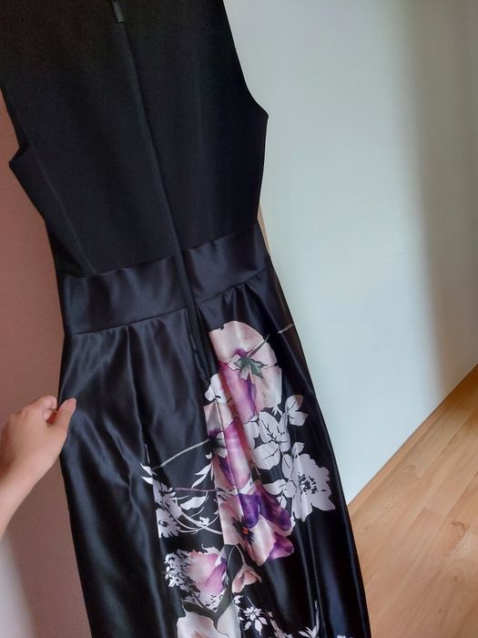 Rochie ocazie neagra cu flori