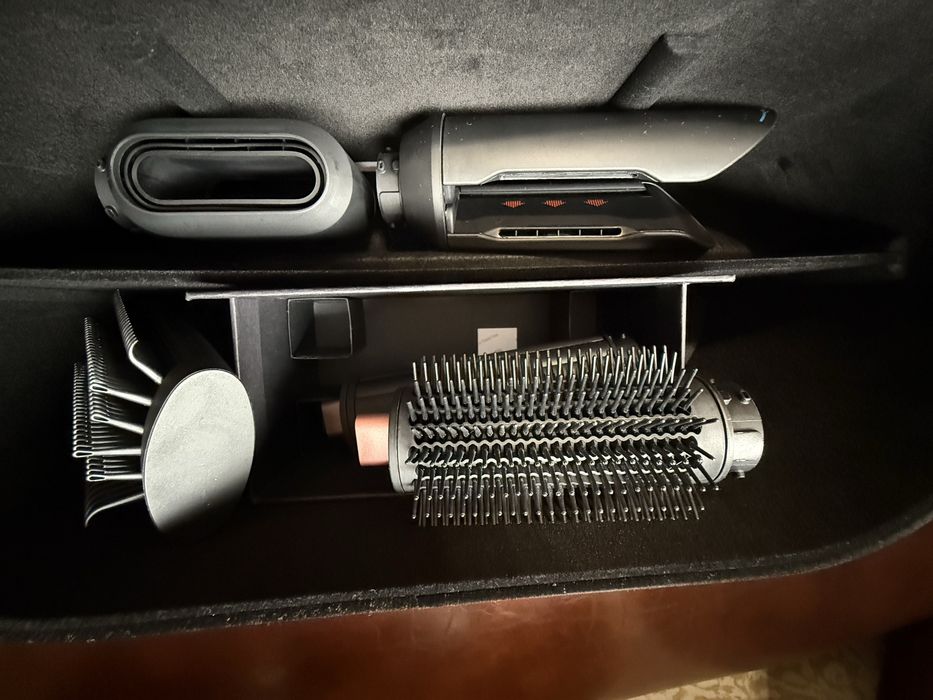 НОВО Dyson Airwrap co-onda 2x straight+wavy