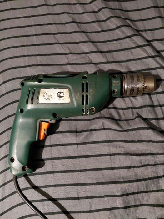 Продам Дрель ИЭ 1519