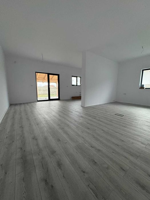 Proprietar vand duplex 2025, toate utilitatile