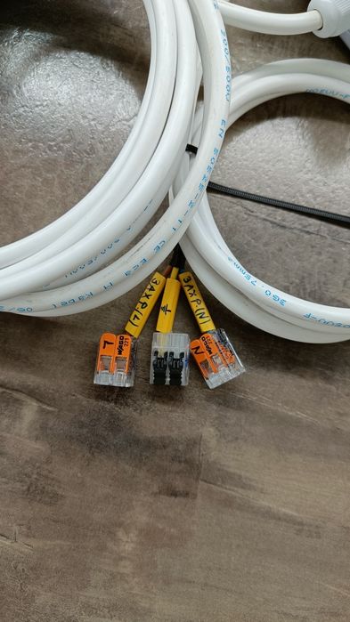 Електрическа клапа