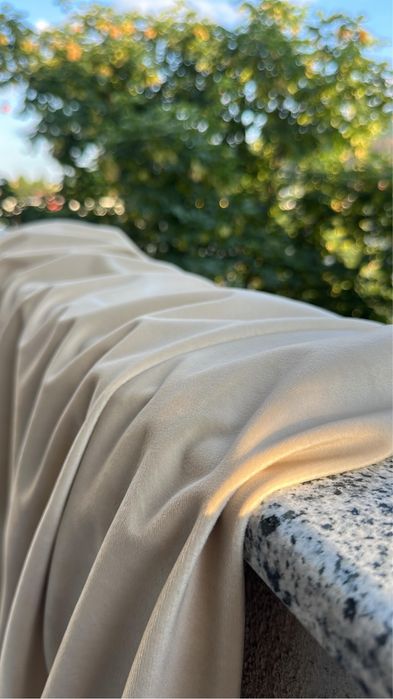 Vand set draperii din catifea (2 bucati)