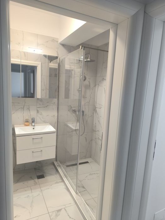 De închiriat apartament 2 camere zona Berceni