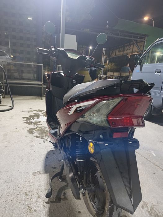 Kymco elektr skuter sotiladi