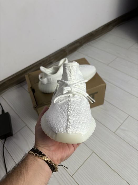Vand Yeezy Boost Albi Marimea 39