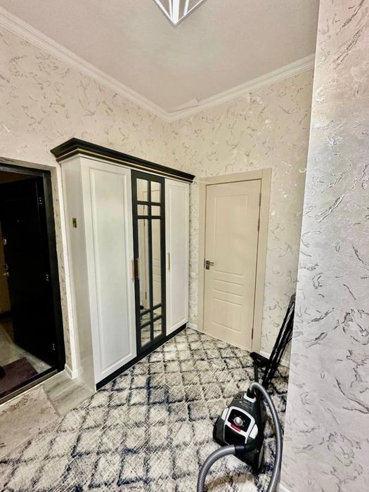 Vokzal UzGazoil Qizil dom