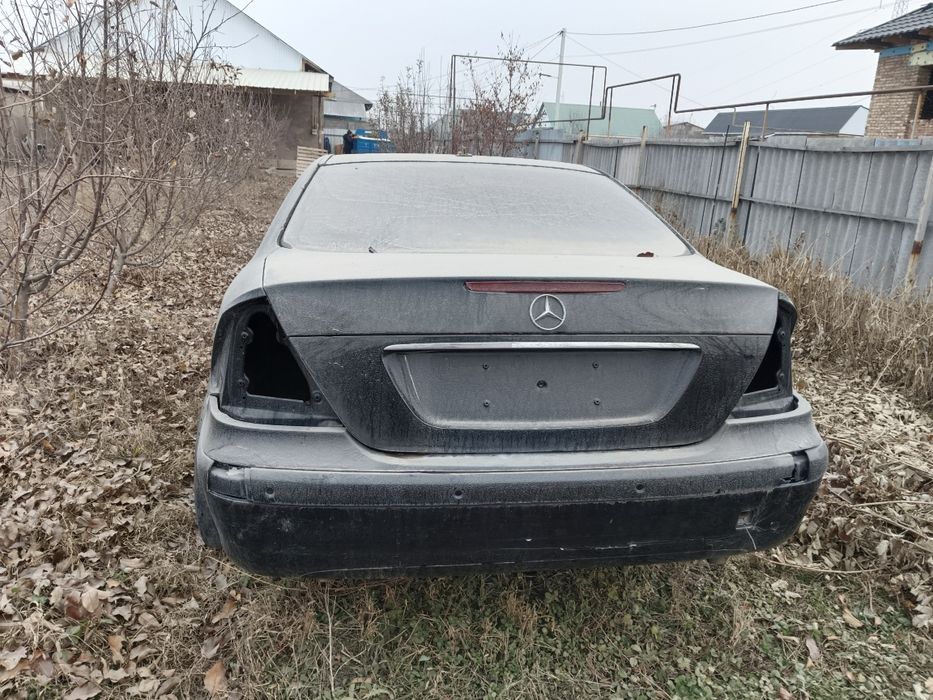 Продам запчасти на Мерседес