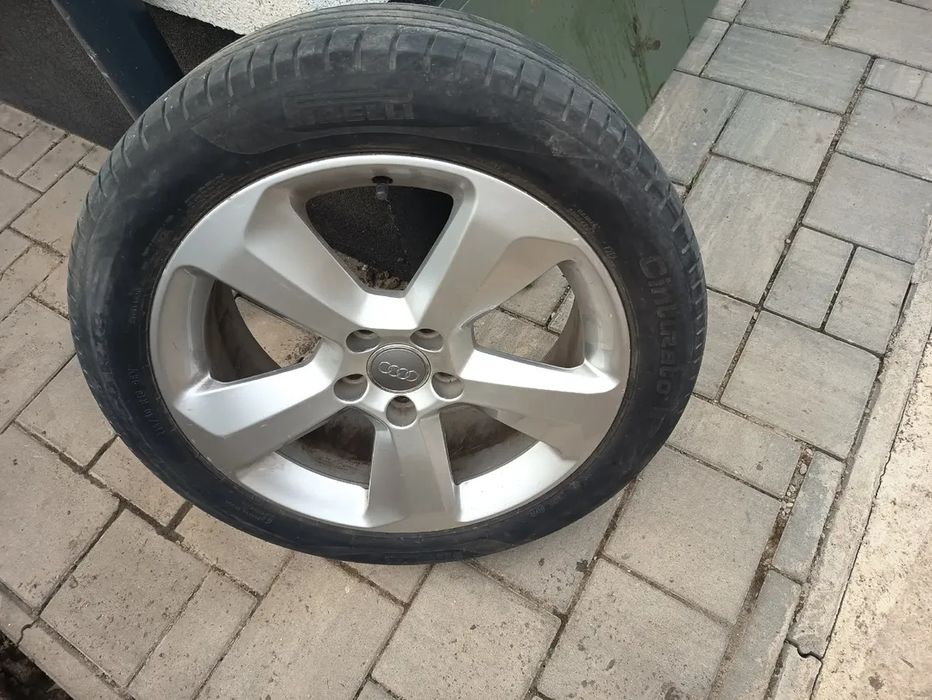 Vând jante Audi .