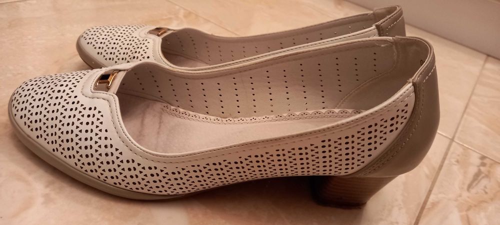 Дамски обувки на Мат стар -41 номер