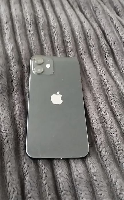 Продам айфон 12 мини в отличном состоянии