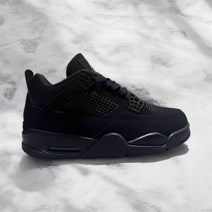 Jordan 4 black cat