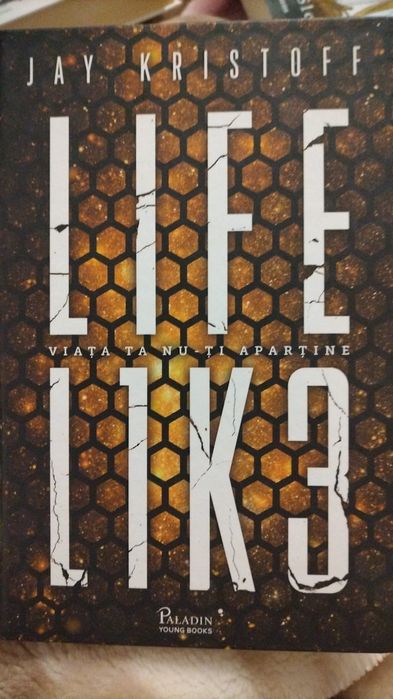 Cărți diferite categorii