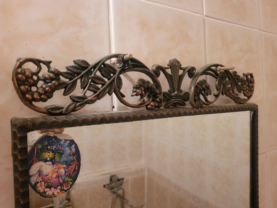 Зеркало в ванную комнату