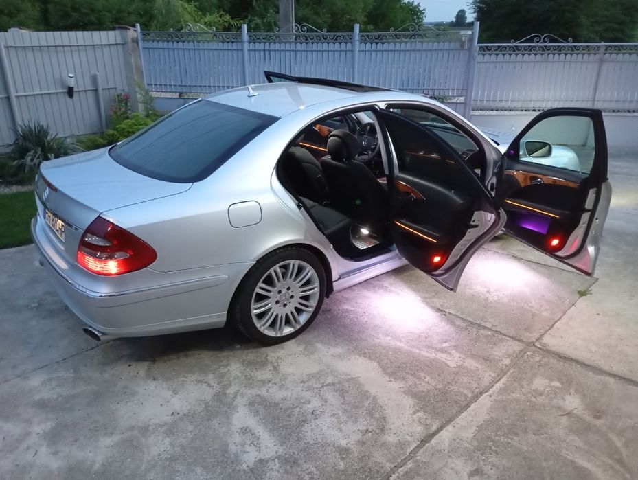 Vând Mercedes W211 2.2cdi