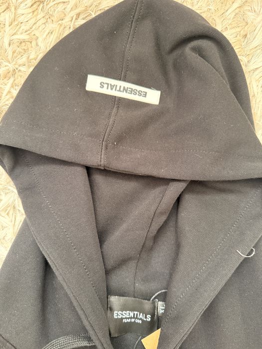 Черен екип ESSENTIALS – размер M/L