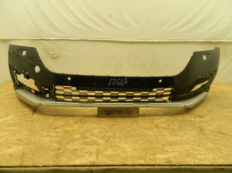 Bara fata Skoda Octavia 4 Scout, 2021, 2022, 2023, 5E3807221J.